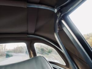 Mercedes-Benz 560 SL 1986 года  (NA)